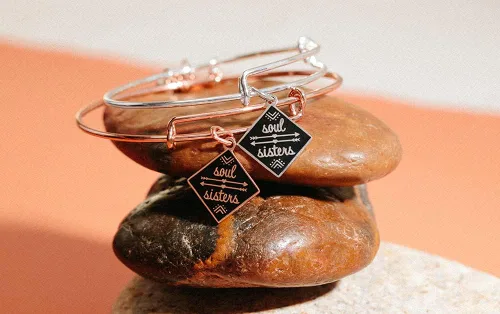 Miniatura 4 de Alex and Ani Pulsera de infusión de color Soul Sisters