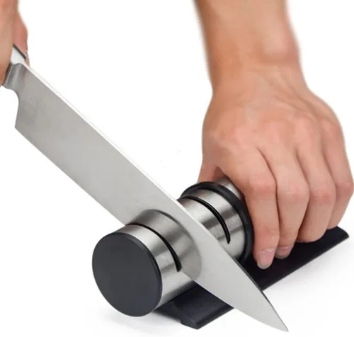 Miniatura 7 de LIFKOME Afilador de cuchillos de tres ranuras para afilar cuchillos de acero opaco para pelar cuchillos de chef de reparación de bolsillo