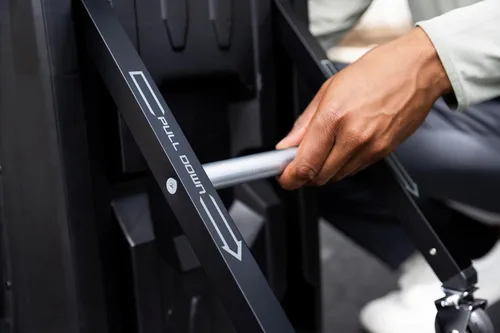 Miniatura 8 de Sun Mountain ClubGlider Meridian Bolsa de Viaje de Golf - Sistema de Rodamiento de 4 Ruedas, Patas Extensibles y Retráctiles para Transporte Fácil