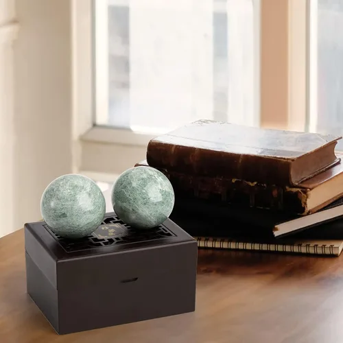 Miniatura 7 de Lyellfe Juego de 4 bolas Baoding de piedra de mármol, bolas de meditación de 2 pulgadas con caja, pelota de masaje de ejercicio de salud china