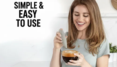 Miniatura 47 de Zulay Kitchen FrothMate Potente espumador de leche portátil y compacto para hacer espuma de mano, lattes, capuchinos Plateado transparente