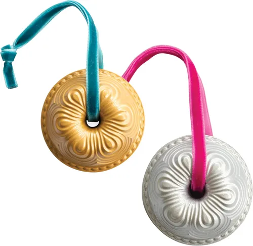 Miniatura 12 de Nordic Ware Bundt - Juego de adornos dorados, 2 piezas