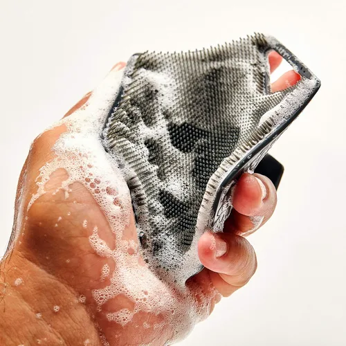 Miniatura 3 de TOOLETRIES Exfoliante corporal – Exfolia y limpia profundamente – Accesorio de silicona para ducha y baño con cerdas a medida y asas ergonómicas
