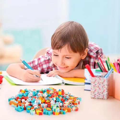 Miniatura 5 de 240 borradores espaciales, mini borradores espaciales para niños, astronauta, cohete, OVNI de naves espaciales, para recuerdos de fiesta, hogar