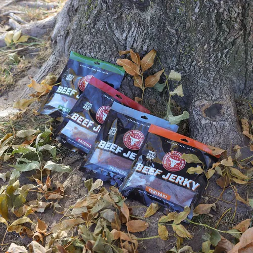 Miniatura 6 de Renner Corner Jerky's Maple Jalapeño Beef Jerky (2.5 onzas) - 100% natural, carne de res premium hecha a mano, fabricada en Dakota del Sur, sin