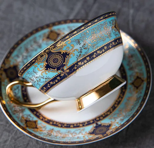 Miniatura 5 de YBK Tech - Juego de tazas y platillos de porcelana de hueso estilo europeo, taza de café de cerámica para el hogar, cocina, boda