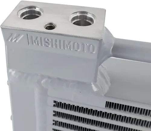 Miniatura 4 de Mishimoto MMOC-E60-06 Enfriador de aceite de alto rendimiento compatible con BMW E60 M5 / E63 M6 / E64 M6 2006-2010