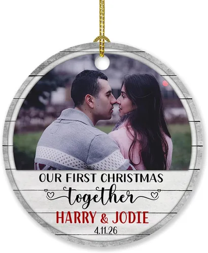 Miniatura 23 de Adorno de decoración de pareja juntos Navidad 2025, Adorno personalizado de nuestra primera Navidad juntos, regalo para citas, aniversario, pareja