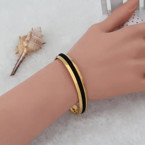 Miniatura 3 de Zuo Bao Pulsera de acero con ranura en V