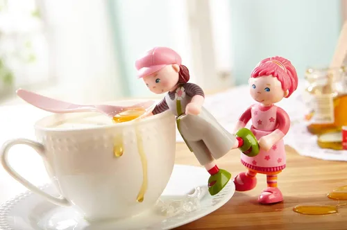 Miniatura 4 de Haba Little Friends Lilli – 4" Bendy Chica Muñeca Figura con rosa cabello