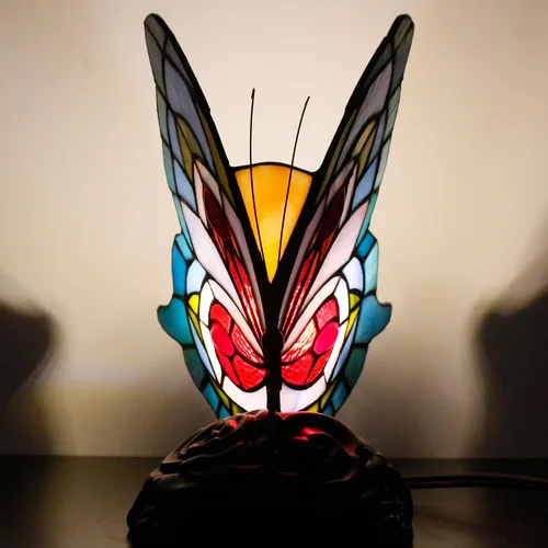 Miniatura 9 de Pequeña lámpara de mesa Tiffany de vidrio manchado Lámpara de escritorio de mariposa de 7X5X9.8 pulgadas Luz de acento antigua