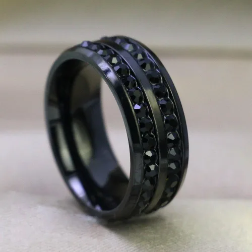 Miniatura 7 de Juego de anillos de boda de acero inoxidable chapado en oro negro con circonita cúbica