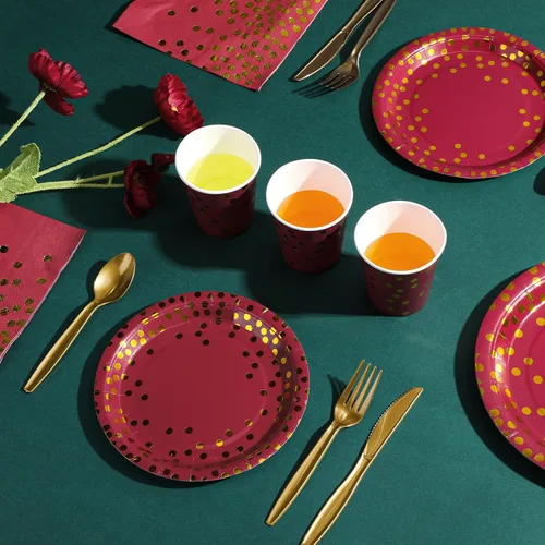 Miniatura 6 de Tegeme 256 piezas de suministros de fiesta de lunares burdeos y dorados, platos de papel, servilletas granate, vasos, vajilla desechable, mantel
