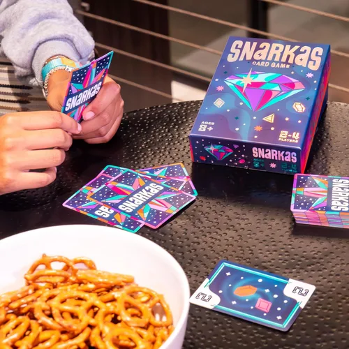 Miniatura 3 de Hootenanny Games Snarkas - Juego de cartas para coleccionar gemas para añadir y combinar Perfecto para juegos familiares 2-4 jugadores, a partir