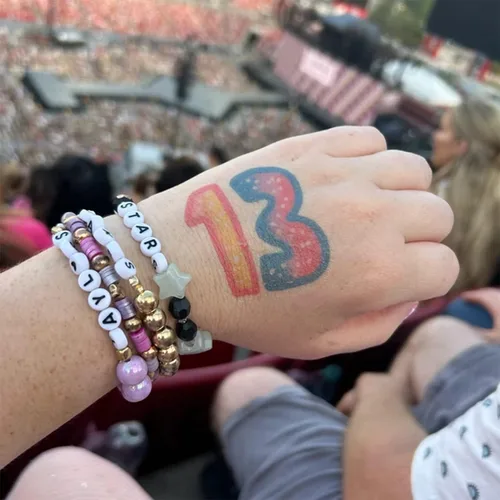 Miniatura 6 de YDJIA 5 pulseras Taylor Swiftie Joyería para la Eras Music Amistad Pulseras Amante Rojo Speak Now Fearless Swiftie Album Jewelry Eras Tour