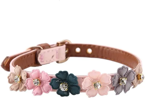 Miniatura 10 de Elegante collar de perro de piel sintética con corbatín de flores, collar de gato y perro para perros medianos a grandes para uso diario, bonito