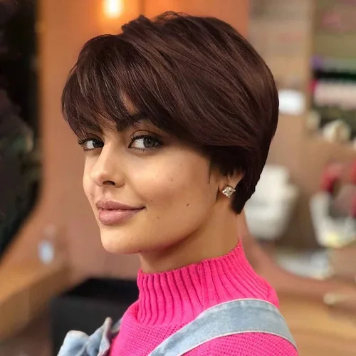 Miniatura 11 de QUEENTAS Pixie - Pelucas rubias cortas en capas para mujeres blancas y negras, cabello sintético (rubio mezclado con marrón)