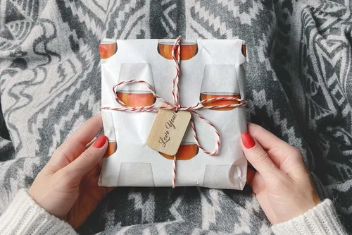 Miniatura 8 de Papel de regalo grueso para amantes del whisky, regalo de Navidad, bourbon para decoración de fiesta de vidrio (una hoja de 20 x 30 pulgadas)