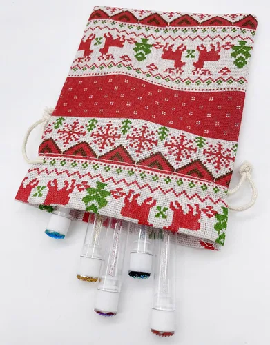 Miniatura 8 de Jexila 24 bolsas de regalo de arpillera de Navidad de 4 x 6 pulgadas, reutilizables, pequeñas bolsas de dulces con cordón de Navidad para niños