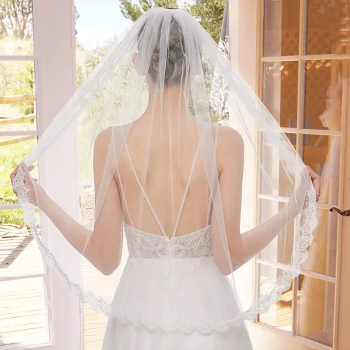 Miniatura 3 de Velo de novia de una sola capa, borde de encaje, velo de novia beige con peine de metal para boda, despedida de soltera, fiesta, 35.4 pulgadas