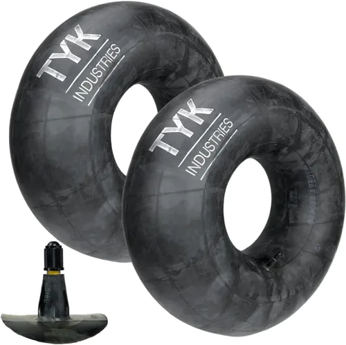 Dos tubos internos de neumáticos de tractor agrícola de 5.90-16 con un vástago de válvula de goma de base ancha TR15 de TYK Industries.