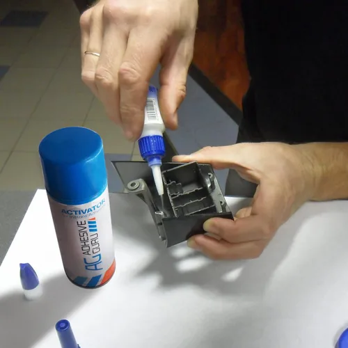 Miniatura 8 de Adhesive Guru CA Glue Accelerator Spray (2 x 6.75 onzas líquidas) Activador de aerosol para súper pegamentos – No es un pegamento por sí mismo