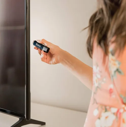 Miniatura 10 de Roku Streaming Stick+ Dispositivo de transmisión HD/4K/HDR con alcance inalámbrico de largo alcance y control remoto de voz Roku con controles