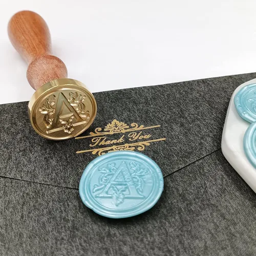 Miniatura 2 de Sello clásico de cera para sellar varios alfabetos, cabeza de latón, mango de madera, sellos para tarjetas, sobres, regalo (sello, letra A)