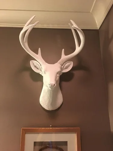 Miniatura 3 de Cabeza de ciervo, decoración de pared de Wall Charmers. Busto de imitación de taxidermia, metalizado, fabricado en resina, Poliresina, Blanco, L