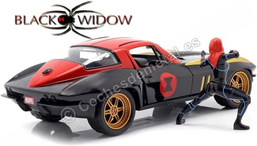 Miniatura 2 de Marvel 1:24 1966 Chevy Corvette - Auto fundido a presión con figura de viuda negra de 2.75 pulgadas, juguetes para niños y adultos