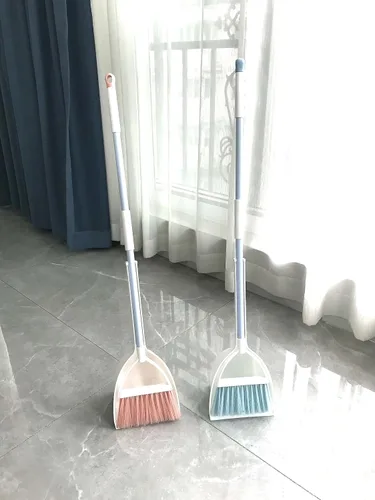 Miniatura 5 de Mini Escoba con Recogedor para Niños, Pequeño Juego de Ayudante de Limpieza (Blanco+Verde)