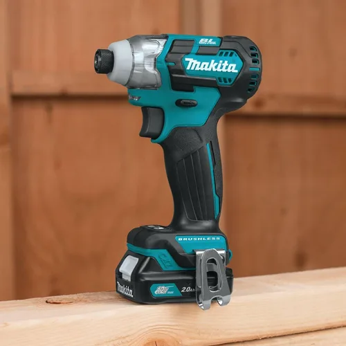 Miniatura 2 de Makita DT04R1 Kit de destornillador de impacto inalámbrico sin escobillas de iones de litio de 12 V Max CXT (2.0 Ah)