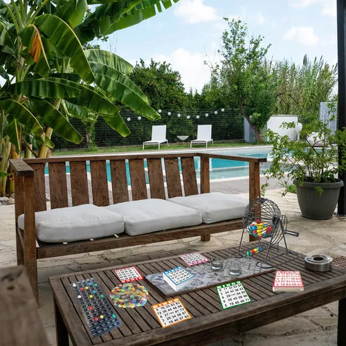 Miniatura 9 de SEETOOOGAMES Juego de bingo de lujo, jaula de metal, 50 tarjetas de bingo, 500 hojas de papel, 500 fichas, 75 bolas, tablero maestro de plástico
