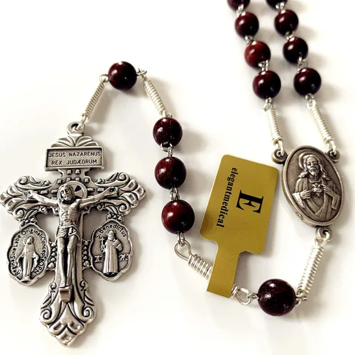 Miniatura 2 de Elegantmedical - Rosario de cuentas de sándalo rojo grande hecho a mano con rosario y cruz pardena, color plateado
