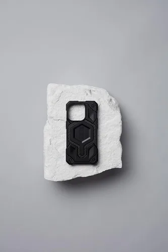 Miniatura 7 de URBAN ARMOR GEAR UAG - Funda diseñada para iPhone 14 Plus de fibra de carbono de 6.7 pulgadas, imán integrado compatible con carga MagSafe