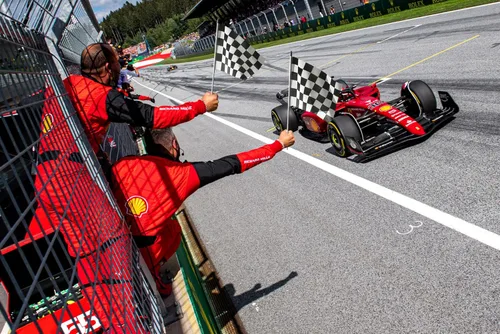 Miniatura 7 de 2 banderas a cuadros de 8 x 12 pulgadas, banderas de carreras en blanco y negro en palo, bandera de mano de Fórmula Uno F1 Racing con parte superior