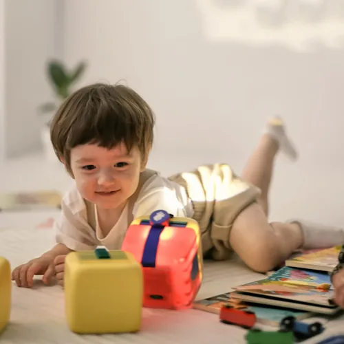 Miniatura 7 de Story Cinema Kids - Proyector interactivo de lectura en voz alta para niños, juego de iniciación con 6 libros clásicos, fácil de usar, incluye