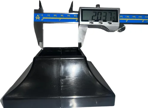 Miniatura 3 de JMSteelLLC - Falda de plástico entrelazada para poste de 2 x 2 pulgadas para poste y 4.5 x 4.5 pulgadas para base. (4 unidades, 2 pares)