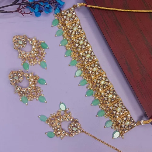 Miniatura 2 de Efulgenz Antique Gold Tone Choker Necklace Maangtikka and Earrings Set Indian Jewelry Sets for Women Indian Bridal Sets Ethnic Faux Kundan Crystal