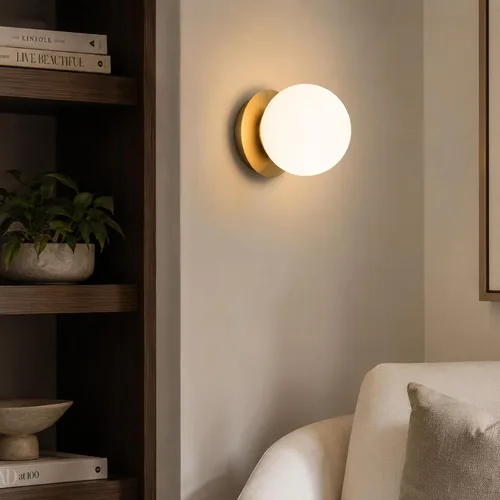Aplique de Pared Moderno de Latón con Forma de Globo: Lámpara de Pared Montada en Interiores Moderna de Mediados de Siglo Dorada de 6" - Pequeños