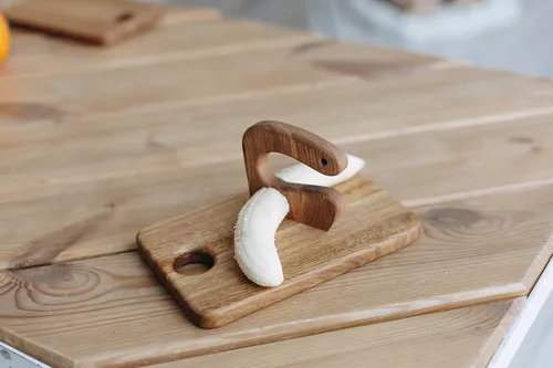 Miniatura 9 de Cuchillo de madera seguro para niños, cuchillo Montessori de utensilios para niños, picador de verduras y frutas, madera de fresno