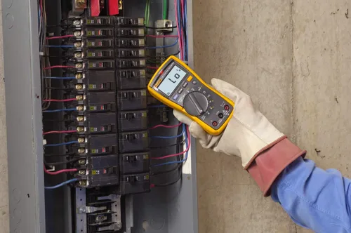 Miniatura 6 de Fluke 117 Multímetro digital, detección de voltaje CA sin contacto, mide resistencia/continuidad/frecuencia/capacitancia/mínimo máximo promedio