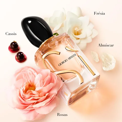 Miniatura 3 de Armani Beauty - Sì - Eau de Parfum - Perfume para mujer - Fragancia Chypre moderna - Néctar de grosella negra, Rosa de mayo y Freesia, notas