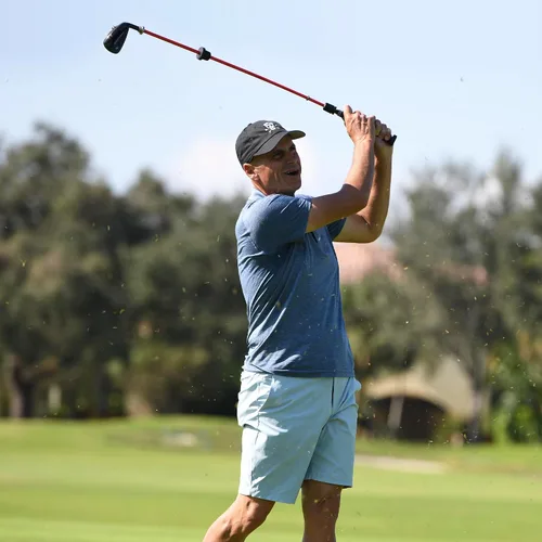 Miniatura 5 de Performance Golf Straight Stick - Entrenador automático de swing para columpios de golf perfectos I retroalimentación auditiva I mejora mecánica