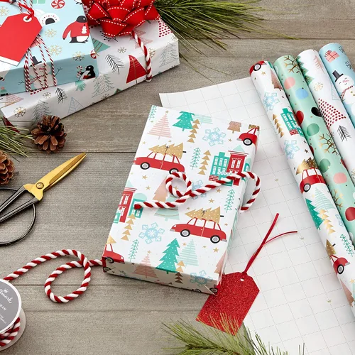 Miniatura 2 de Hallmark Paquete de papel de regalo navideño con líneas de corte en el reverso, Navidad peculiar (paquete de 4, 120 pies cuadrados total) Yeti