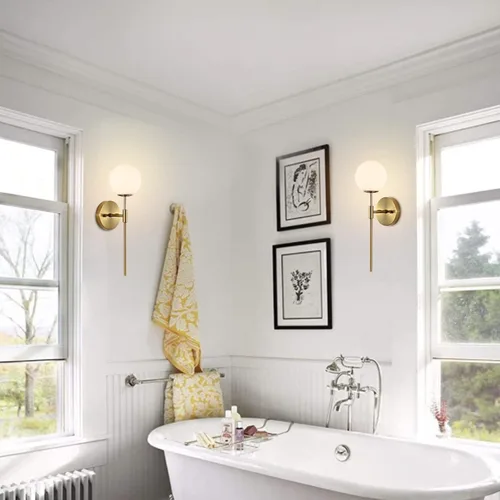 Miniatura 8 de BYOLIIMA Juego de 2 apliques de pared dorados con pantallas de globo de vidrio blanco, lámpara de pared moderna de mediados de siglo para tocador