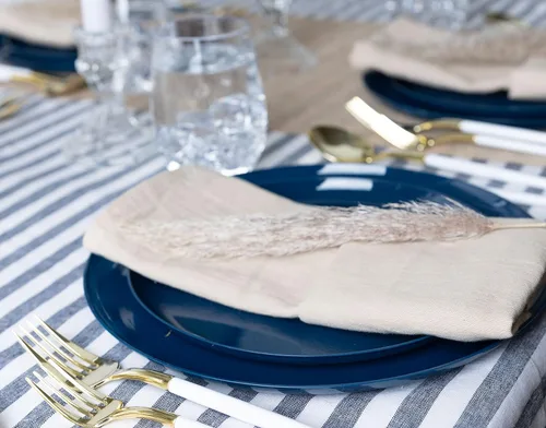 Miniatura 8 de [30 unidades de 8.6 pulgadas] Platos de fiesta de plástico azul oscuro Colección Edge Collection Premium pesado elegante vajilla desechable