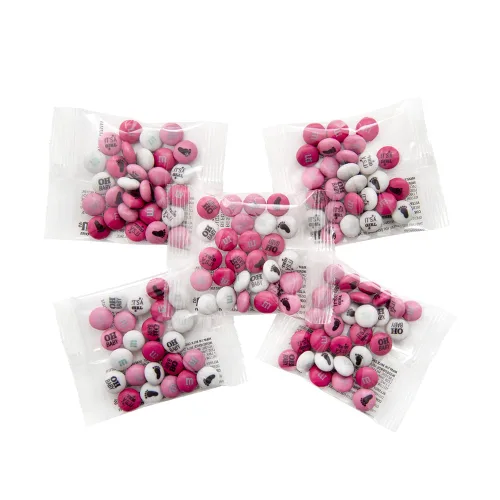 Miniatura 9 de M&M’S World Favors de Chocolate al Leche para Niñas, 20 Paquetes de 0.75oz cada uno con M&M’S Rosados y Blancos para Fiestas de Revelación