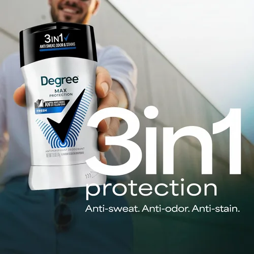 Miniatura 6 de Degree Desodorante antitranspirante UltraClear para hombre, antitranspirante fresco de 72 horas para protección contra el sudor y el olor