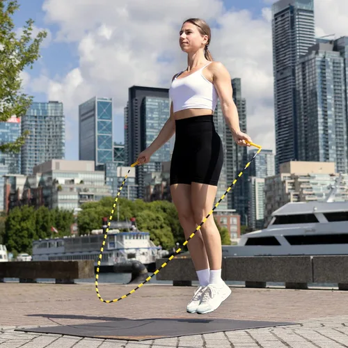 Miniatura 3 de Honor Athletics Cuerda de saltar con cuentas 2.0, ajustable con asas irrompibles y cuentas inastillables para un entrenamiento mejorado de fitness